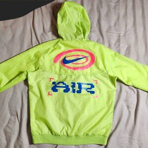 Nike Windbreaker Catching Air Color Neon Green Jacket Size Medium